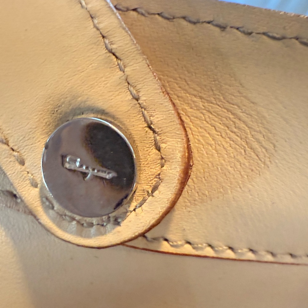 NWT salvatore ferragamo tote. - Picture 3 of 15